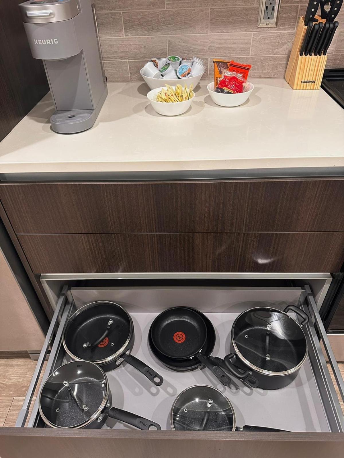 Cozy One Bedroom & Loft Sunset Free Off Site Parking And Wifi ลอสแอนเจลิส ภายนอก รูปภาพ