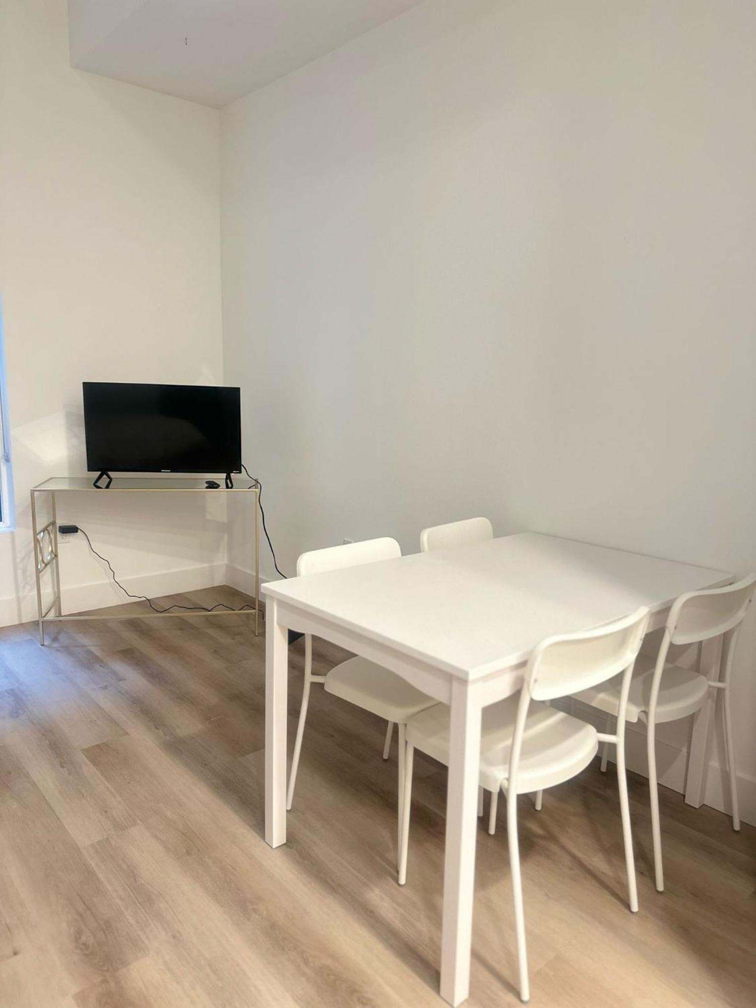 Cozy One Bedroom & Loft Sunset Free Off Site Parking And Wifi ลอสแอนเจลิส ภายนอก รูปภาพ